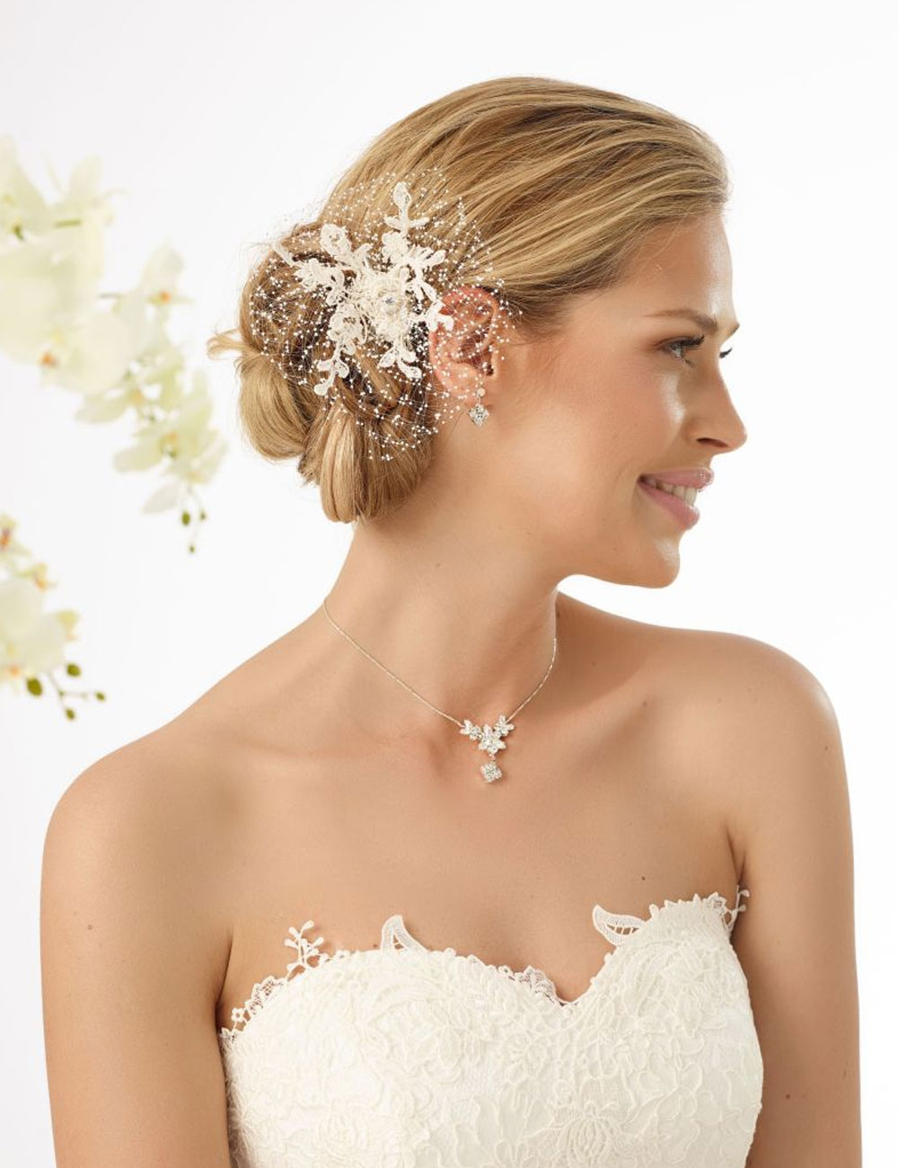 113 HAARSCHMUCK MIT FRANZÖSISCHEM NETZ