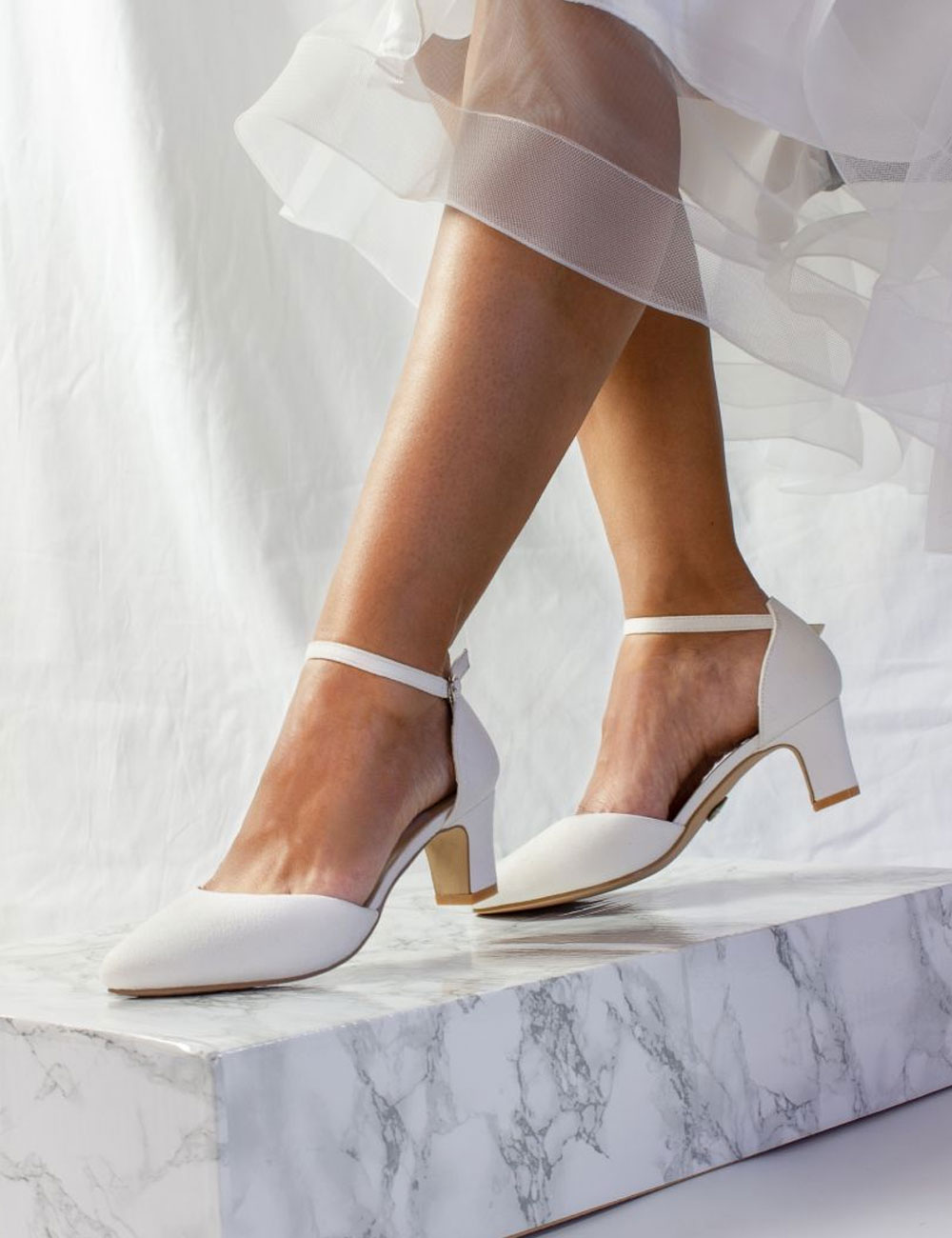 700 CREME MIKROFASER - RIEMCHEN PUMPS – Bild 4