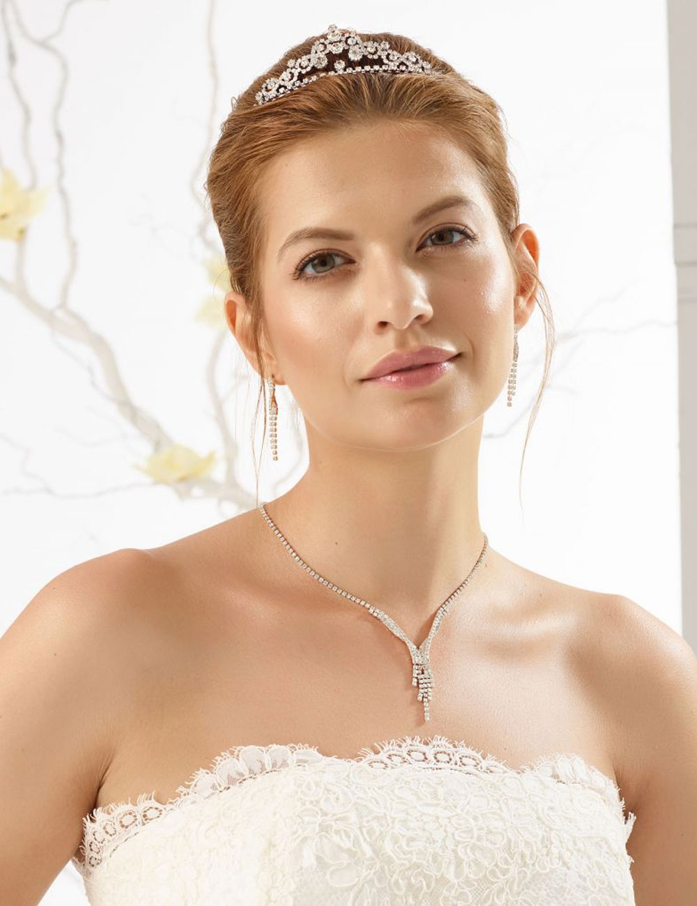 N18 HALSKETTE MIT OHRRINGEN